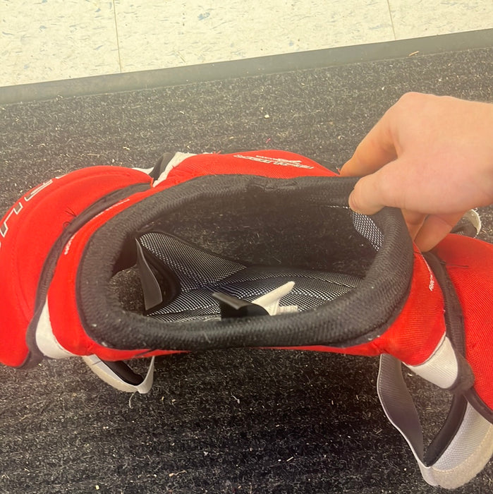 Used Bauer Vapor X800 Junior Small Shoulder Pads