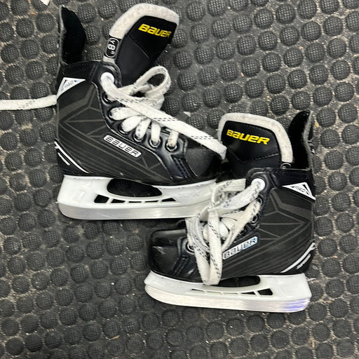 Used Bauer Supreme S140 8Y Player Skates