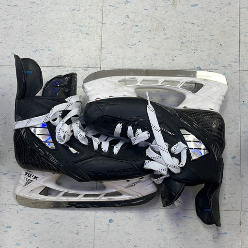 Used True Custom Size 8.5 Player Skates