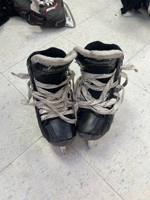 Used Bauer Supreme S27 Size 2 Goal Skates