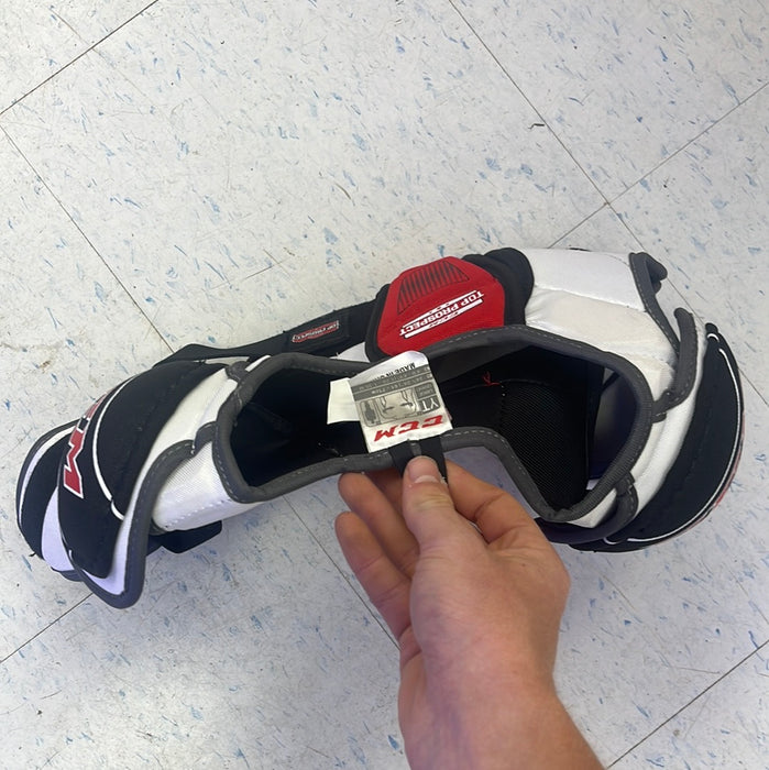 Used CCM Top Prospect Youth Large Shoulder Pads
