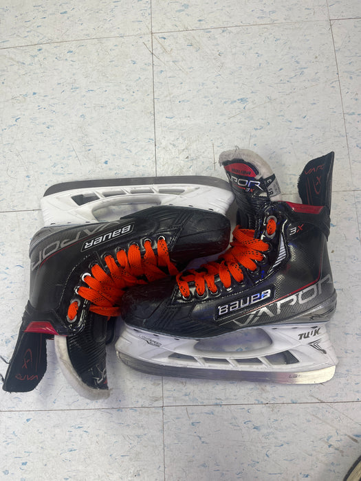 Used Bauer Vapor 3X Size 8.5 Fit 3 Skates