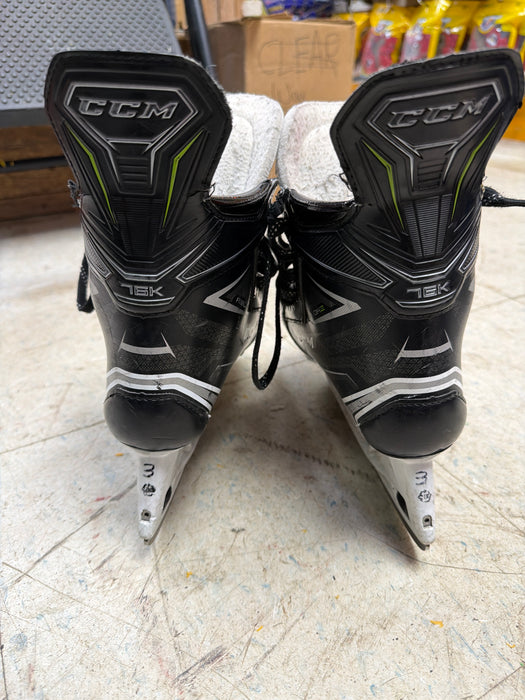 Used CCM Ribcor 76k Size 3.0D Skates