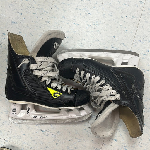 Used Graf Supra 709 Size 6 Player Skates