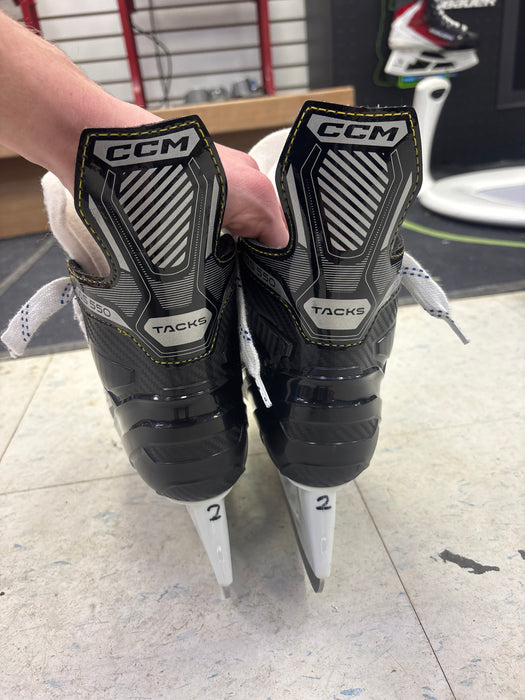 Used CCM Tacks AS 550 Junior Player Skates 2D