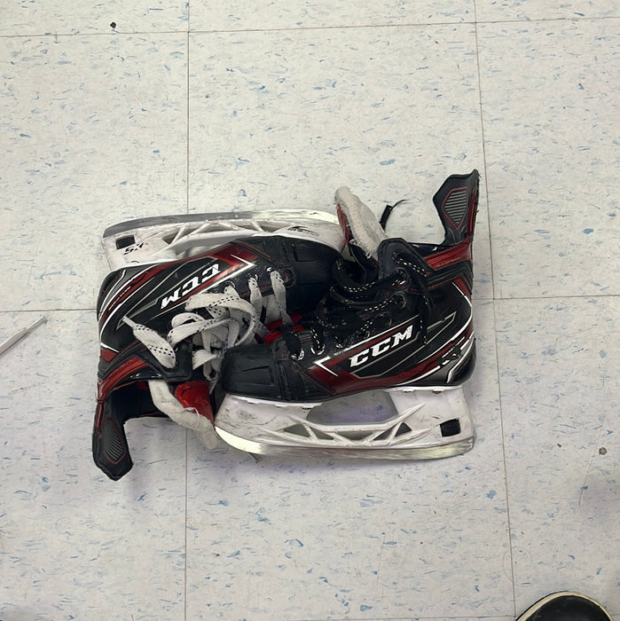 Used CCM JetSpeed FT480 Size 2.5 Player Skates