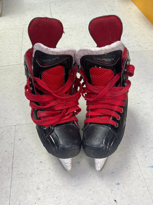 Used Bauer Vapor X600 Size 3 Skates