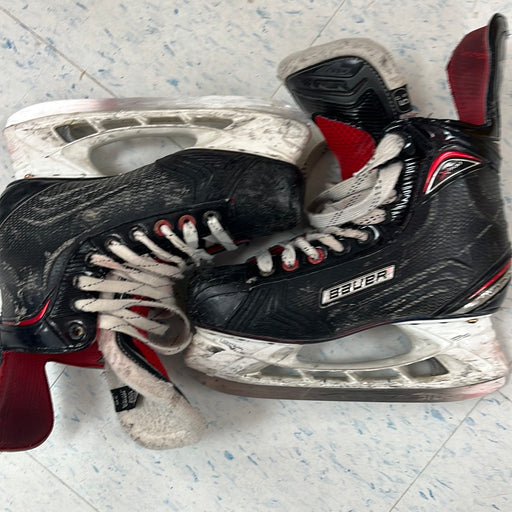 Used Bauer Vapor X700 Size 5.5 Player Skates
