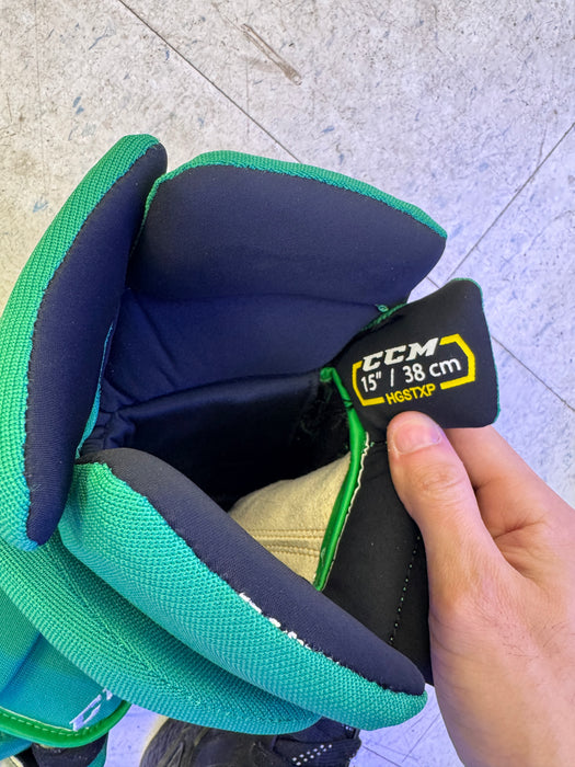 Toronto Maples Leafs Pro Stock CCM 15” Gloves - Pooley