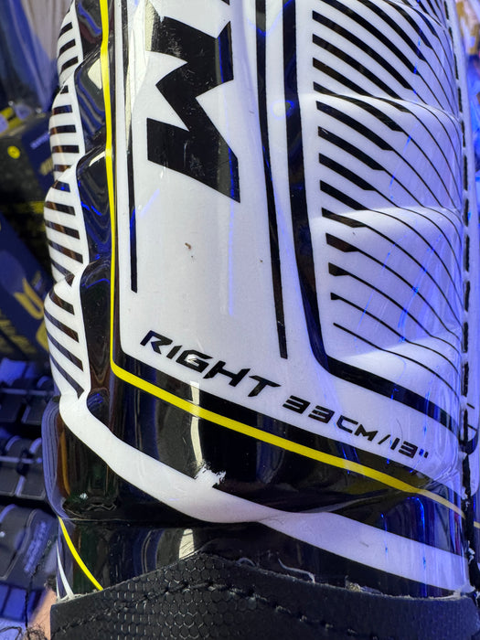 Used CCM Tacks 9060 13” Shin Guards