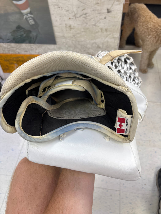 Used Vaughn SLR4 Pro Carbon Senior Catcher