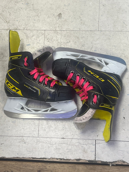 Used CCM Tacks 9350 Size 10 Youth Skates