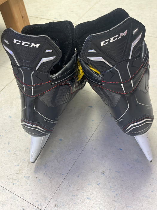 Used CCM Jetspeed Size 5.5 Skates