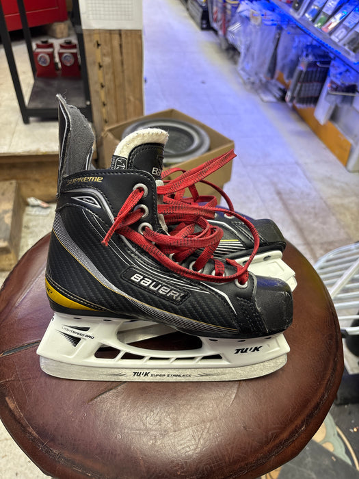 Used Bauer Supreme One60 Size Youth 13.5 Skates