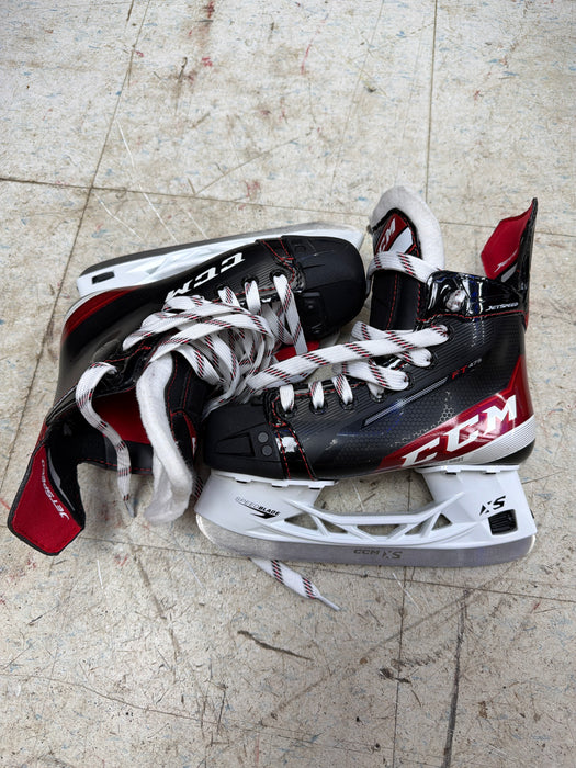 Used CCM JetSpeed FT475 Size 1.5R Skates
