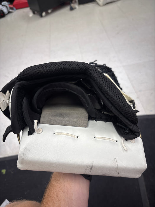 Used Vaughn Velocity VE8 Junior Catcher