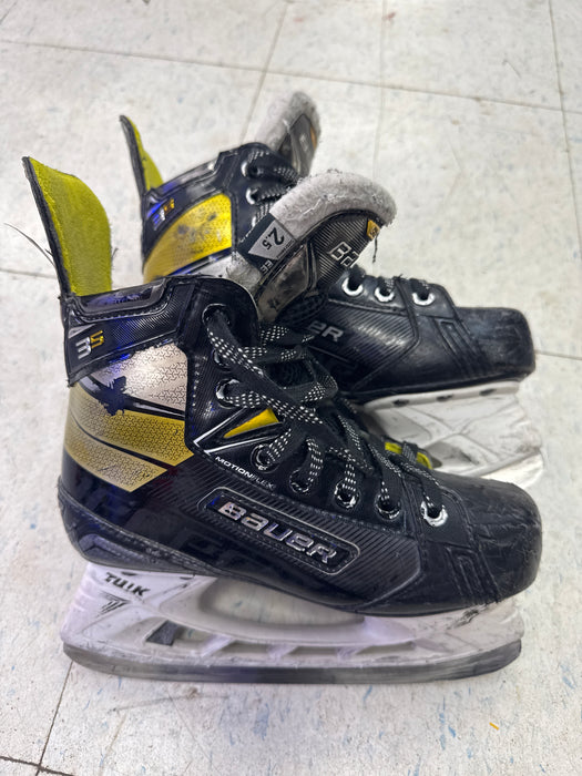 Used Bauer Supreme 3S Skates Size 2.5EE