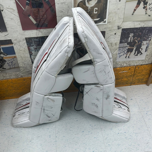 Used Vaughn Velocity V6 31+2 Goal Pads