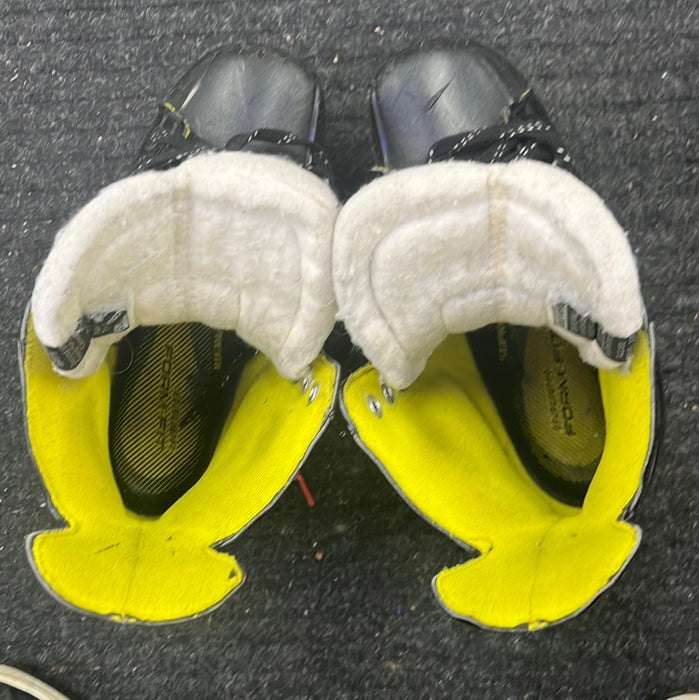 Used Bauer Supreme S27 Size 4 Player Skates