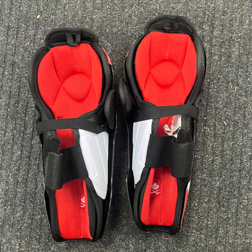 Used CCM Jetspeed FT475 11” Shin Pads