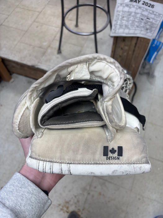 Used Brian’s Gnetik X Junior Catcher