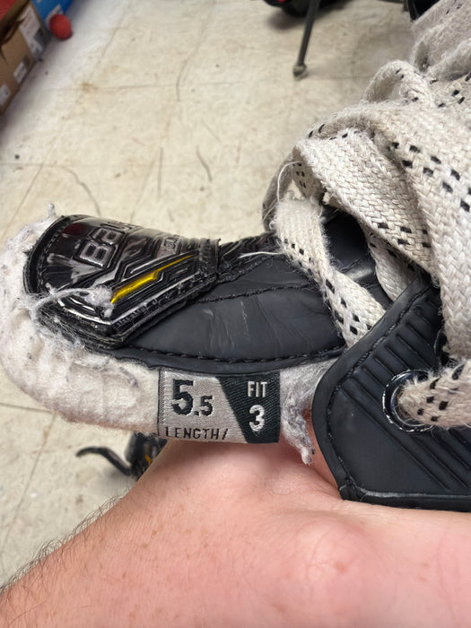 Used Bauer Supreme M5 Pro Size 5.5 Fit 3 Skates