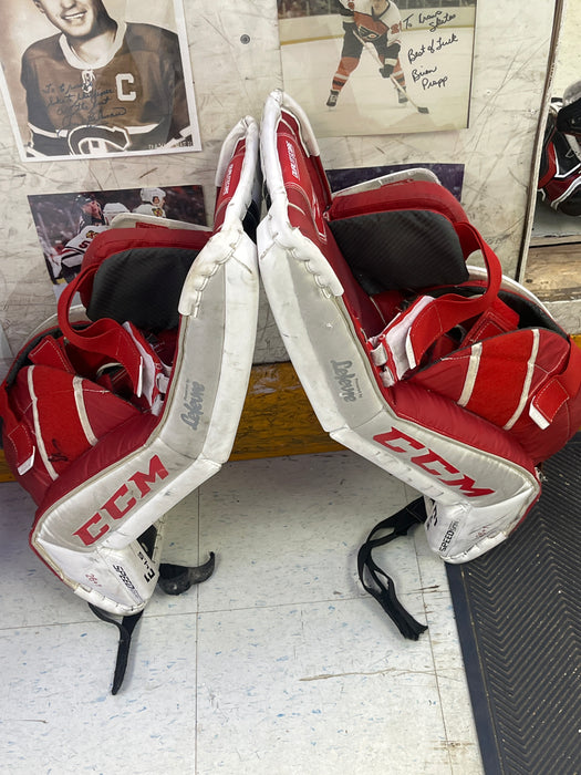 Used CCM E4.5 26+1 Goal Pads