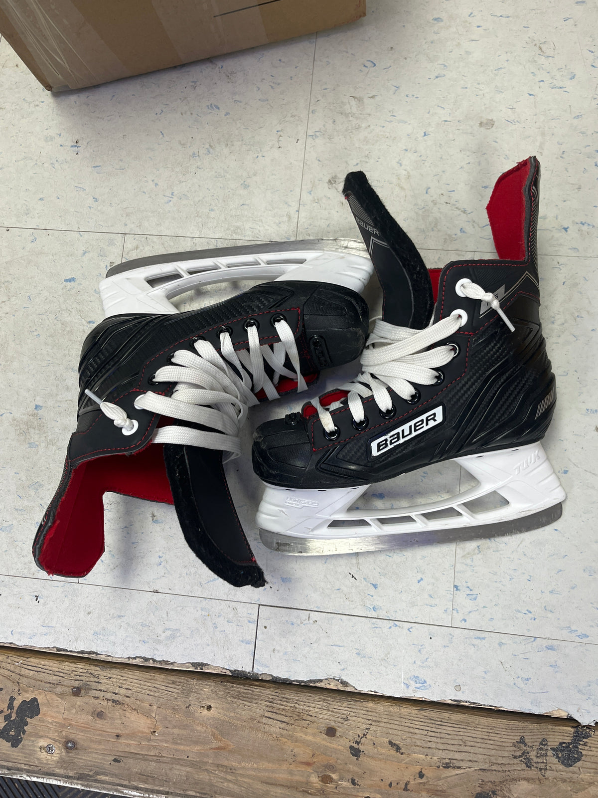 Used Bauer NS Size 1 Skates — Crow's Sports Hockey