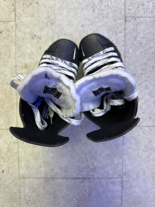 Used CCM Ribcore XT 13Y Player Skates