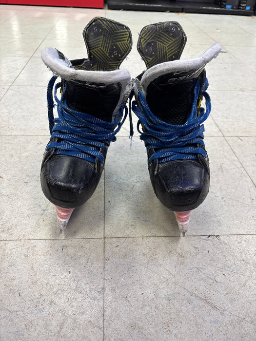 Used Bauer Supreme M40 Size 3.0 D Skate