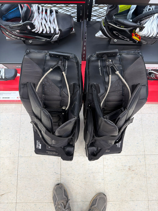 Used Bauer SV-Pro Intermediate Medium (31+) Goal Pads