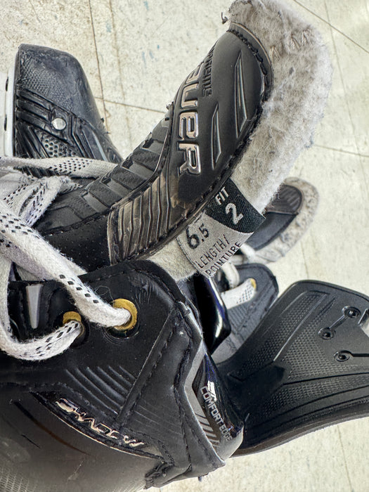 Used Bauer Shadow Skates Size 6.5 Fit 2