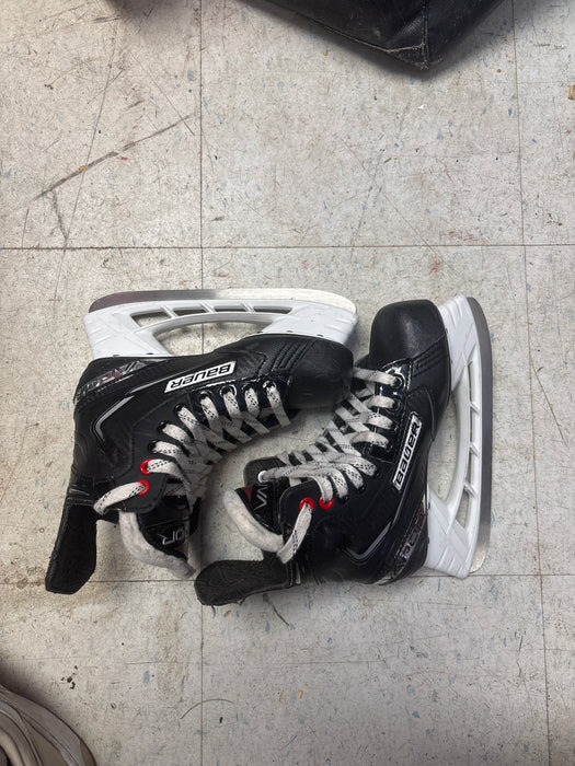 Used Bauer Vapor X3.5 Skates Size 2.5 D