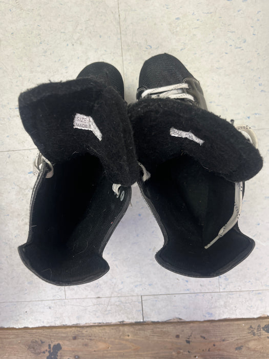 Used PowerTek Size 9 Skates