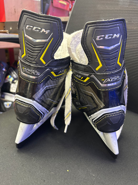 Used CCM Tacks AS1 Size 10.0 Youth Skates