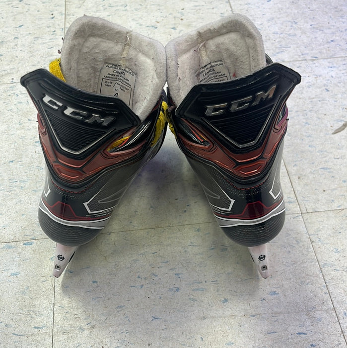 Used CCM JetSpeed FT490 Size 4 Player Skates