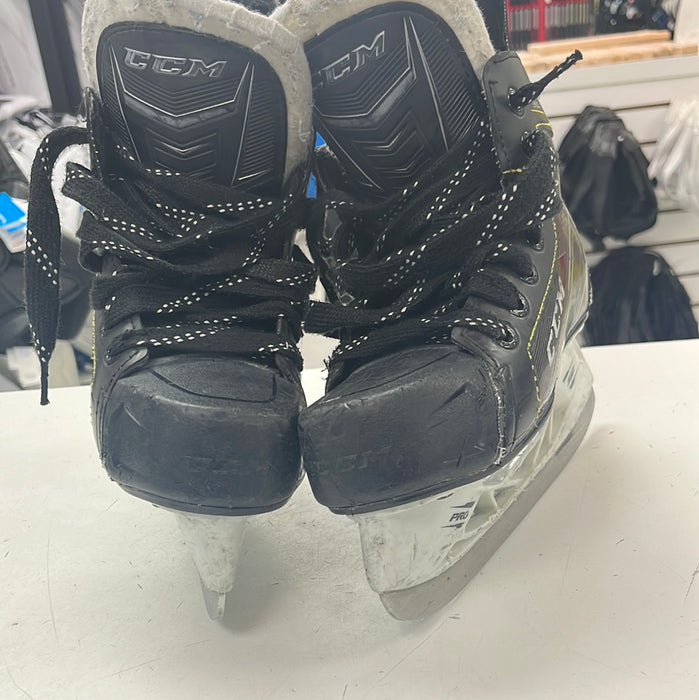 Used CCM Tacks 9060 Youth Player Skate size 13D