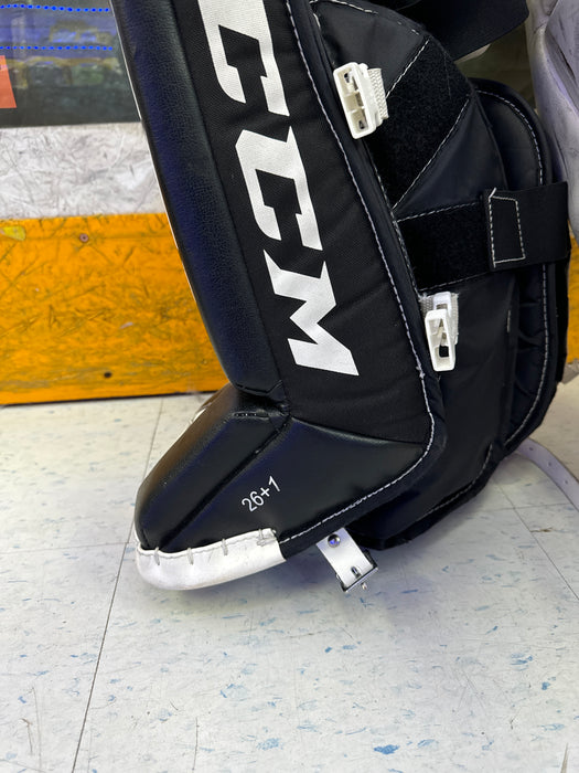 Used CCM Extreme Flex 400 26+1” Goalie Leg Pads