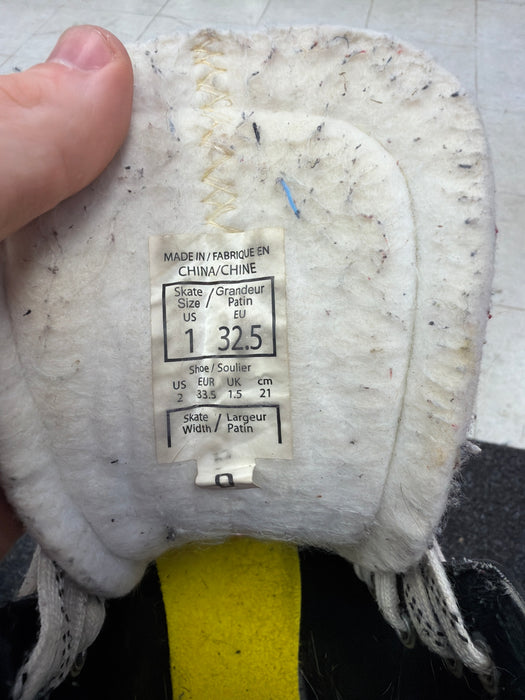 Used CCM Tacks 9050 Size 1.0D Skates