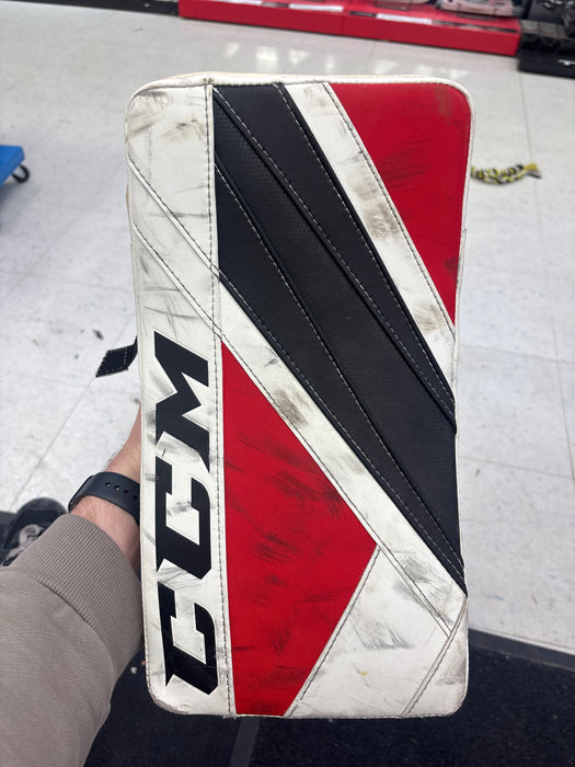 Used CCM EFlex 5.5 Senior Catcher and Blocker