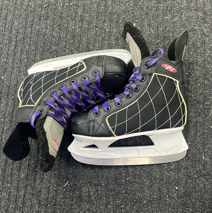 Used Hespeler Rogue Size 12 Youth Player Skates