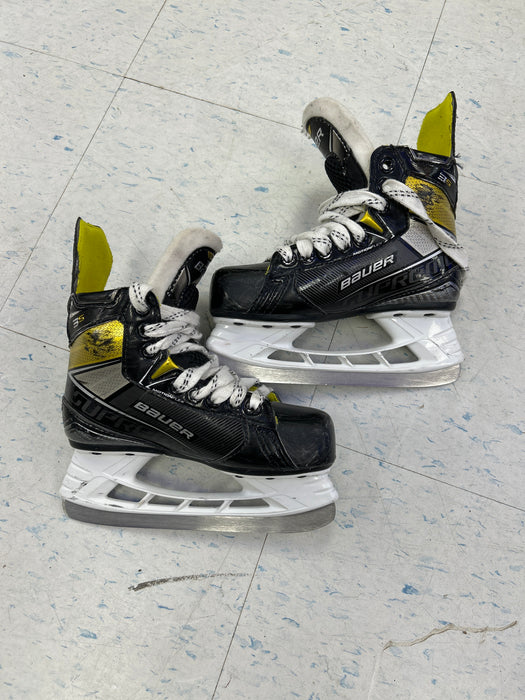 Used Bauer Supreme 3S Youth Player Skates