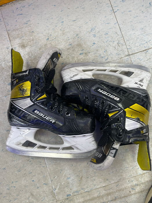 Used Bauer Supreme 3S Size 1 Skates