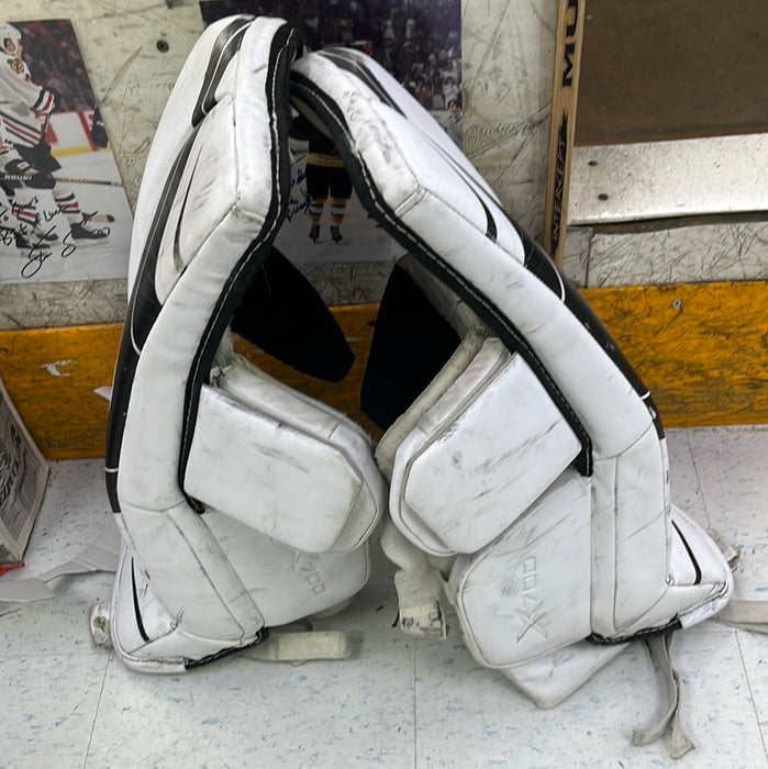Used Bauer Vapor X700 Junior XS Goal Pads