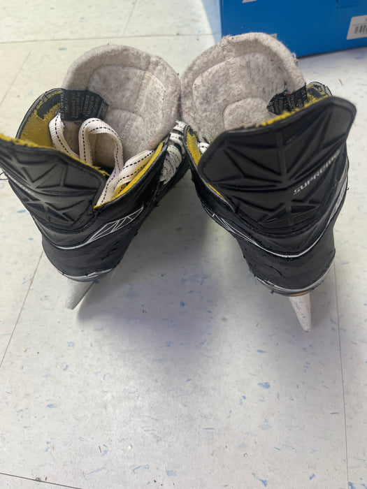 Used Bauer Supreme s160 Size 13 Youth Skates