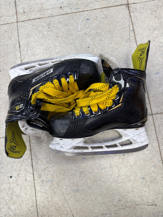 Used Bauer Supreme 2S Y13.0 Skate