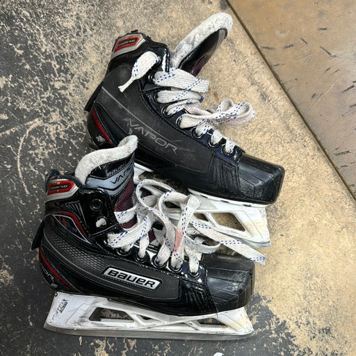 Used Bauer Vapor x700 Size 2.5 Goal Skates