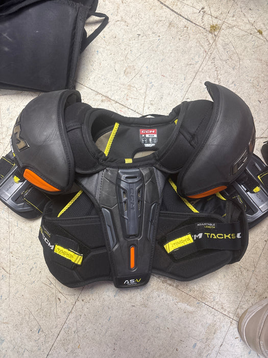 Used CCM Tacks AS-V Pro Shoulder Pads Size Senior Medium