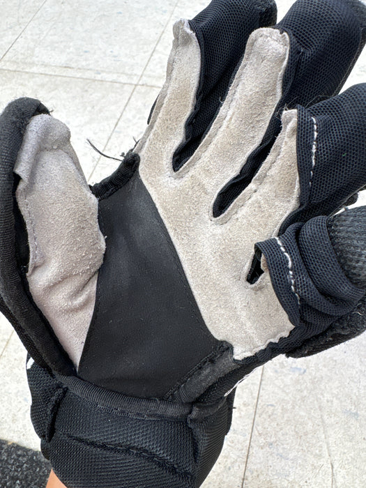 Used True Youth 9" Gloves