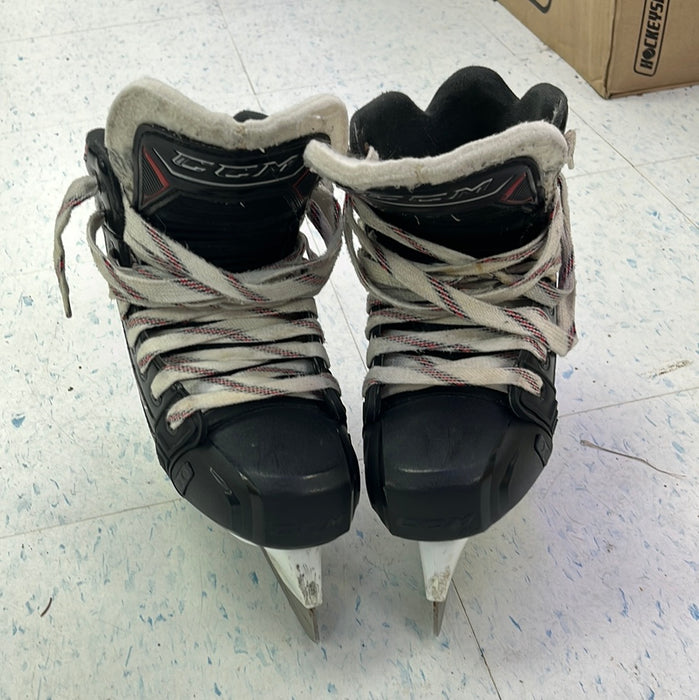 Used CCM JetSpeed FT480 Size 4.5 Goal Skates